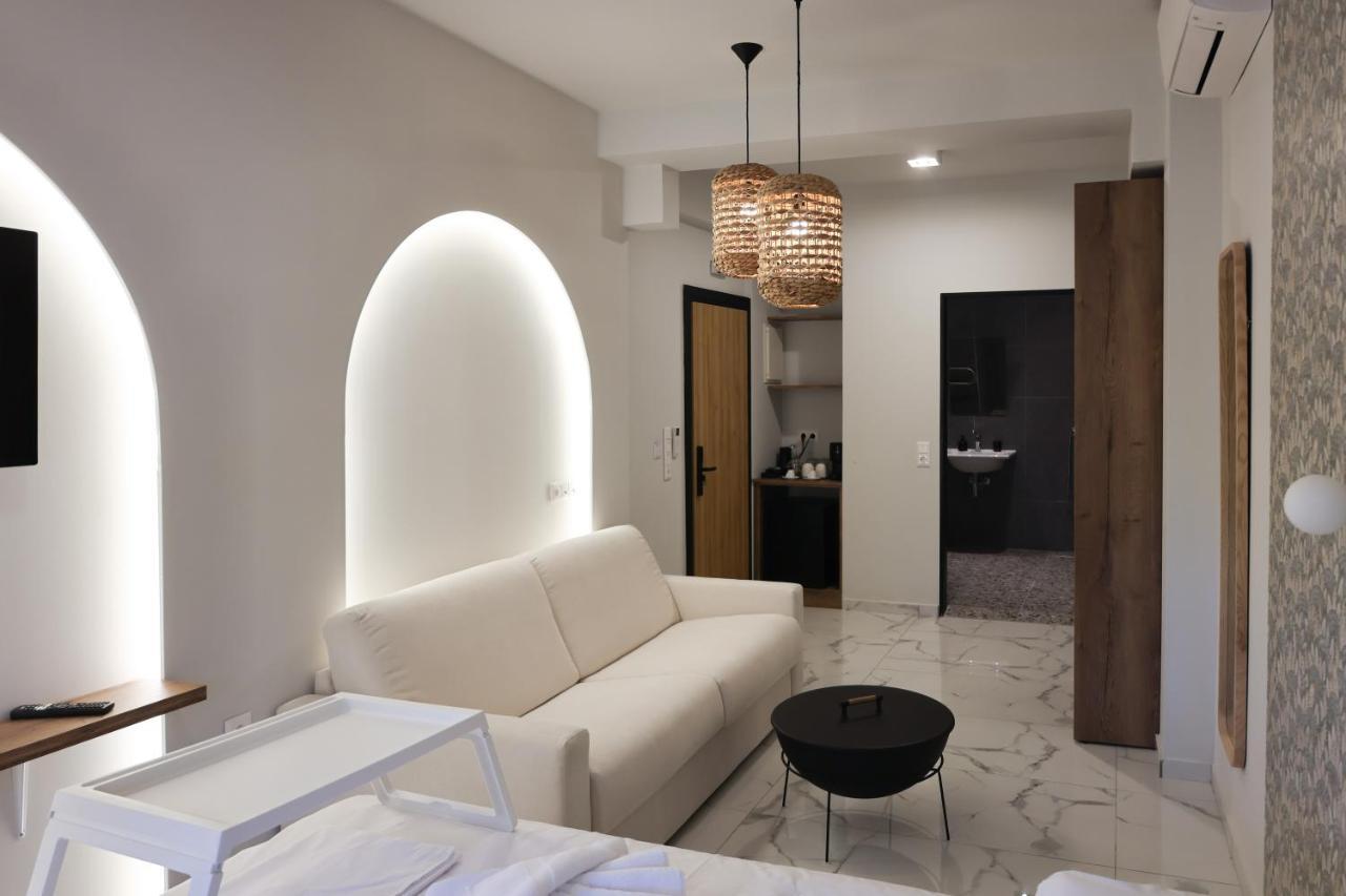 Uphill Unique Boutique Suites Skiathos Exterior foto