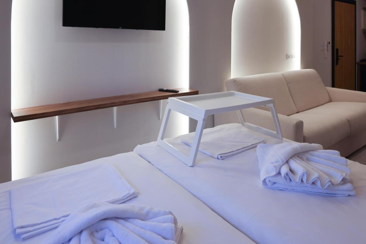Uphill Unique Boutique Suites Skiathos Exterior foto