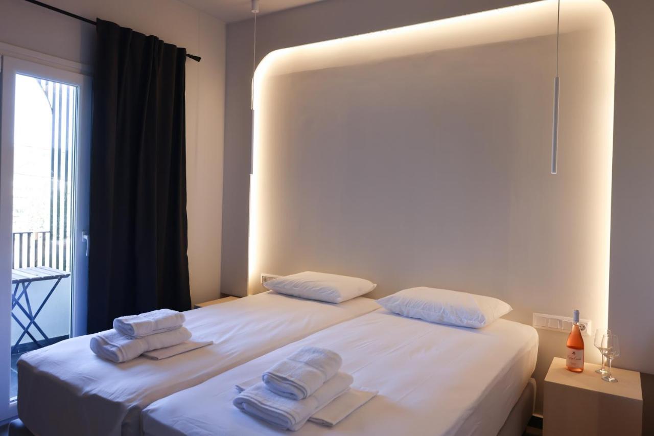 Uphill Unique Boutique Suites Skiathos Exterior foto