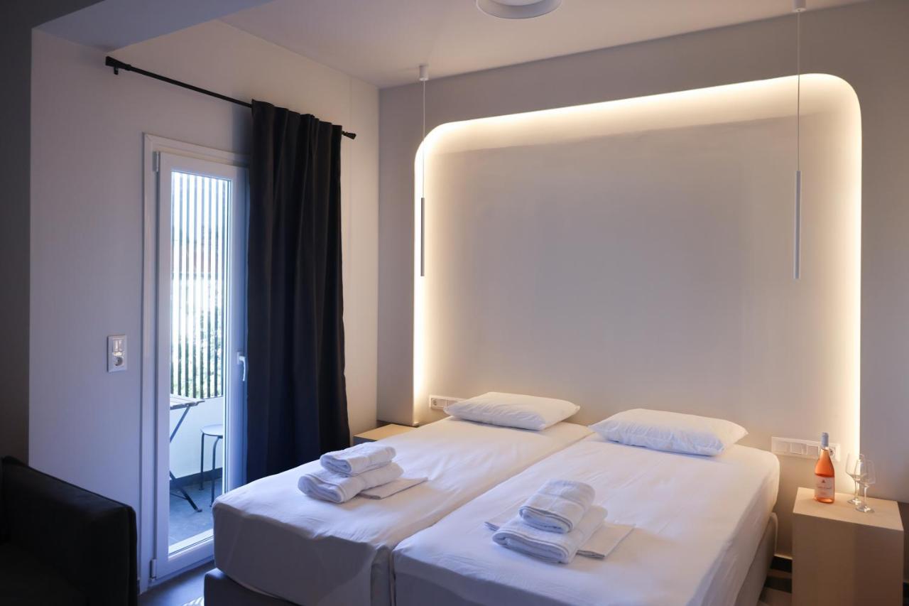 Uphill Unique Boutique Suites Skiathos Exterior foto