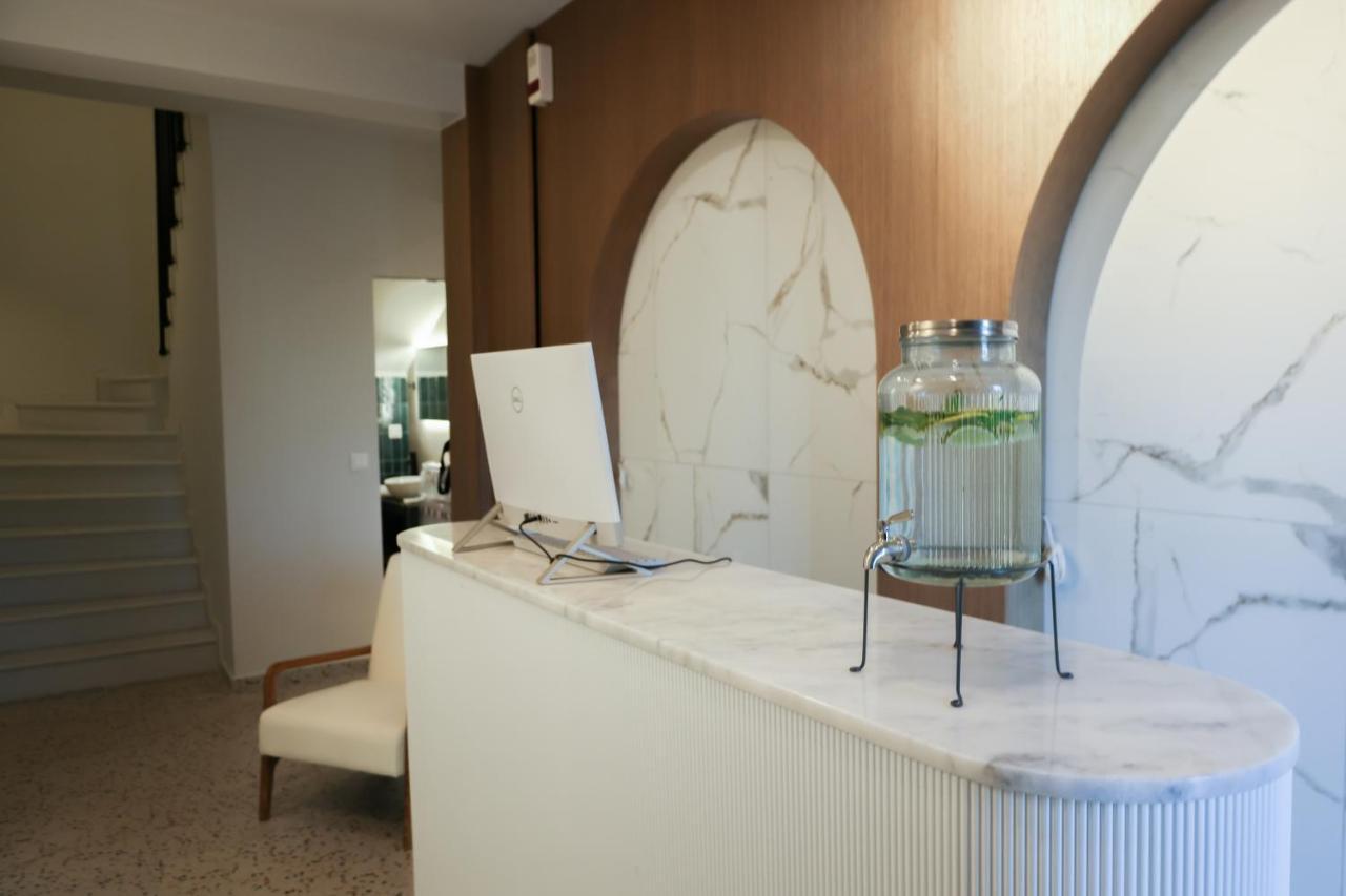Uphill Unique Boutique Suites Skiathos Exterior foto