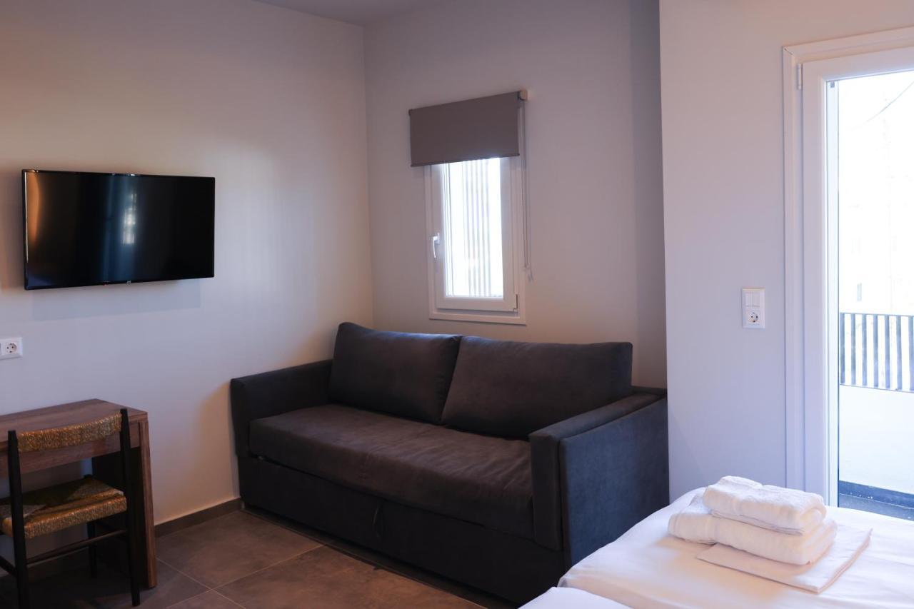 Uphill Unique Boutique Suites Skiathos Exterior foto