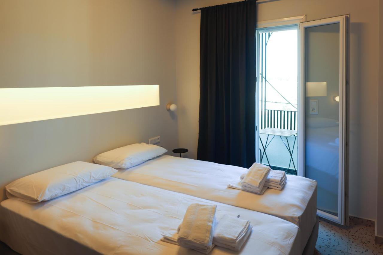 Uphill Unique Boutique Suites Skiathos Exterior foto