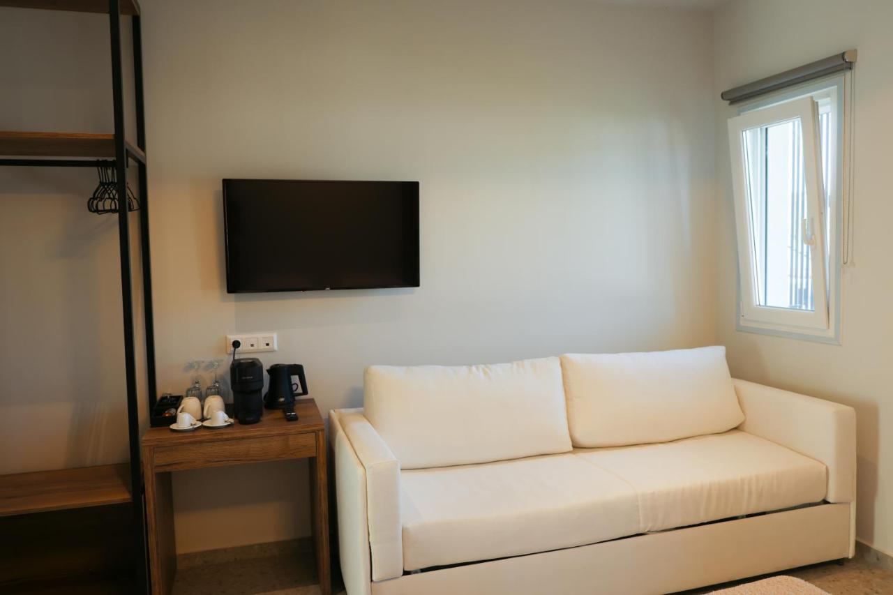 Uphill Unique Boutique Suites Skiathos Exterior foto