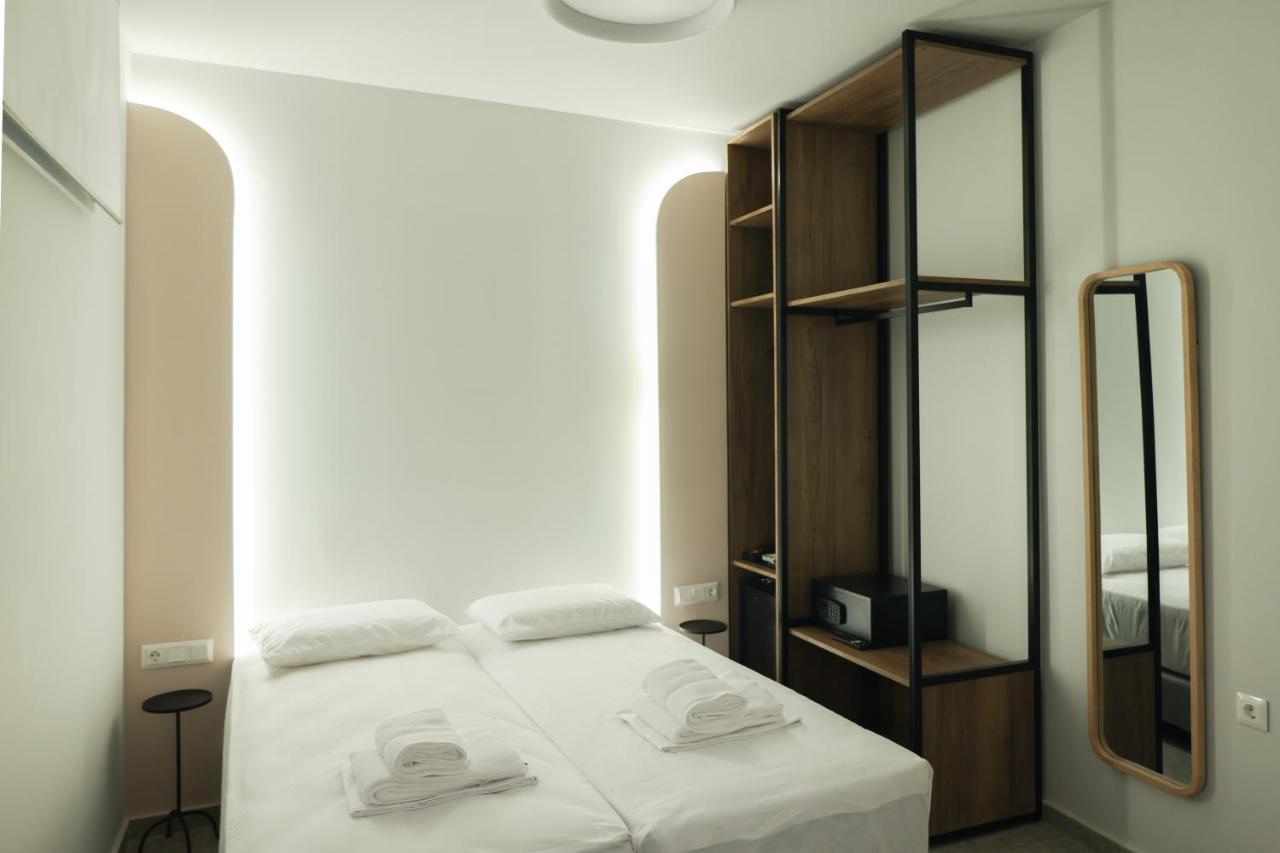 Uphill Unique Boutique Suites Skiathos Exterior foto