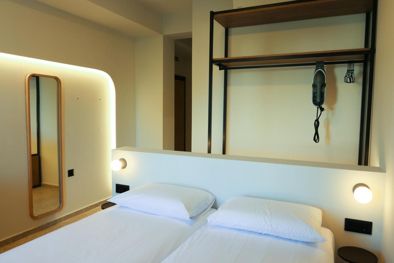 Uphill Unique Boutique Suites Skiathos Exterior foto