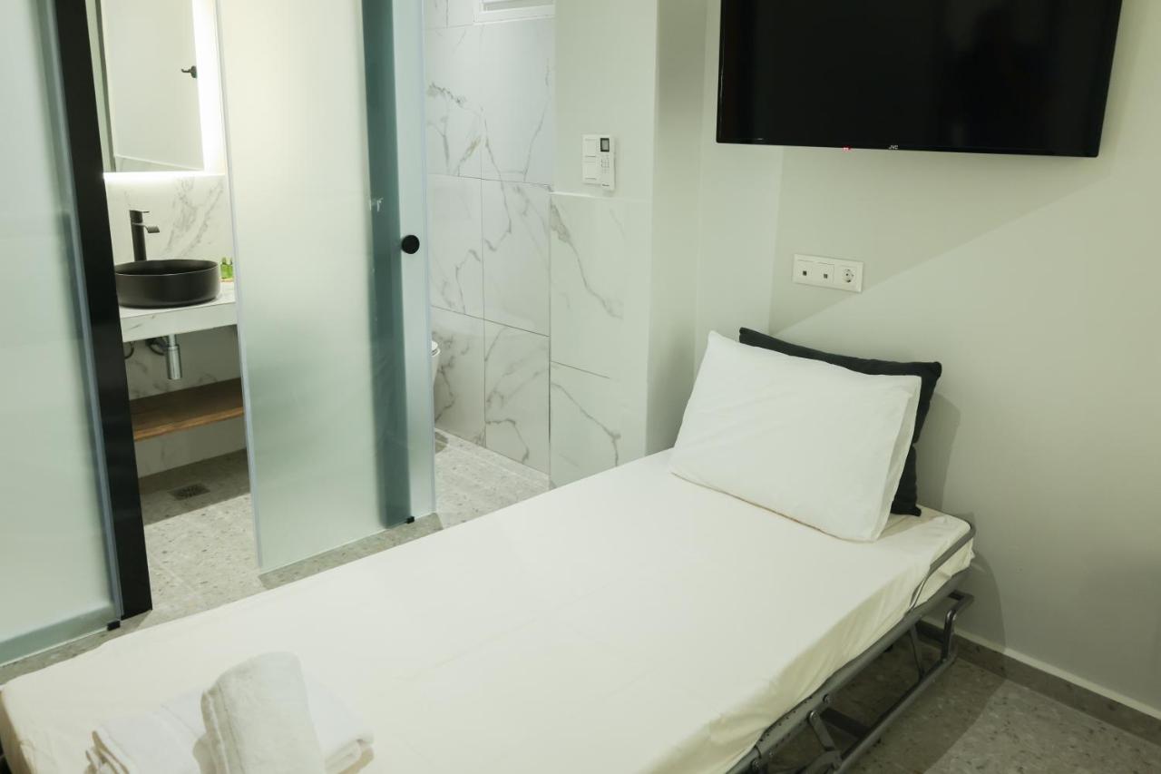 Uphill Unique Boutique Suites Skiathos Exterior foto